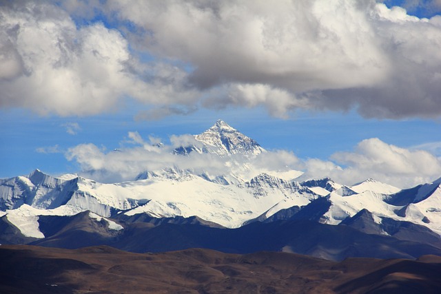 mount-everest-1502349_640.jpg