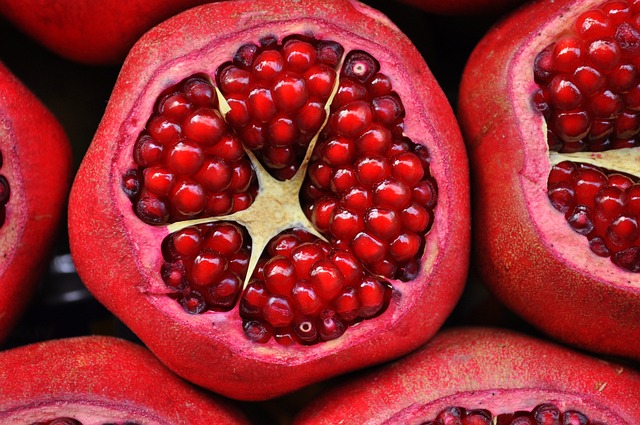 pomegranate-3383814_640.jpg