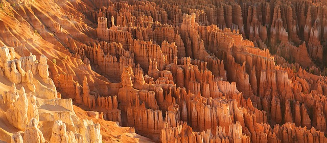 5f6ba5ca1859153e0e2def0e11073307_bryce-canyon-1867563_640.jpg