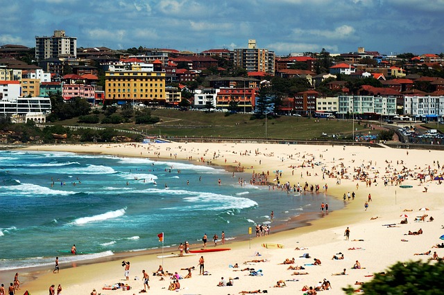 794af8a4f0ba80db05e5d17ca986ffe6_bondi-beach-587813_640.jpg