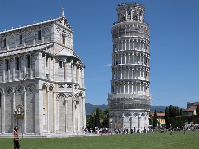 4dfb4f77efd5ea8a064cbb2c2e3f4c62_leaning-tower-of-pisa-94984_640.jpg