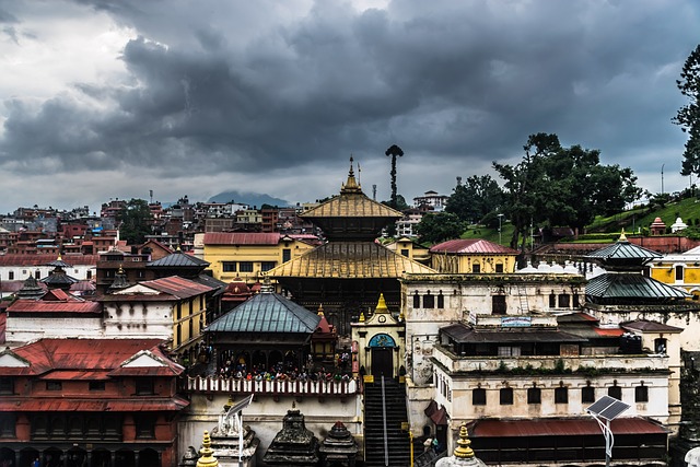 bf5a8ad96e19467f88bc80c9decadf8a_pashupatinath-2470062_640.jpg